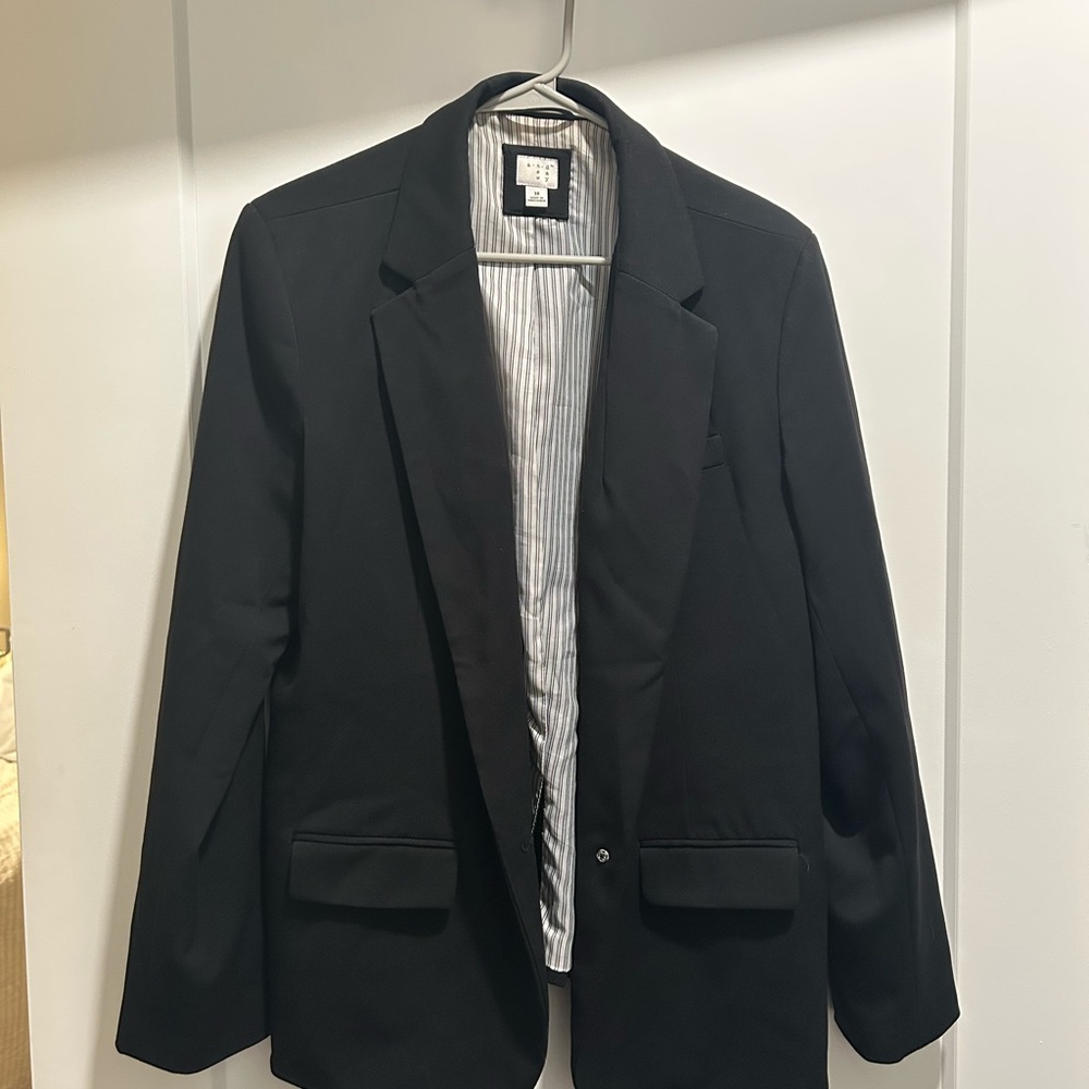 Women’s Black Blazer